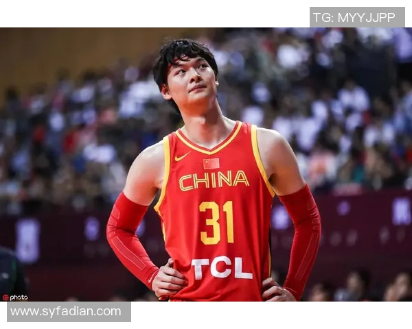 王哲林：从篮球场上的巨星到国家队的领军人物，书写辉煌新篇章